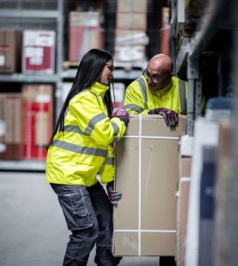 castorama-carriere-travail-informatique-034 Equipe logistique